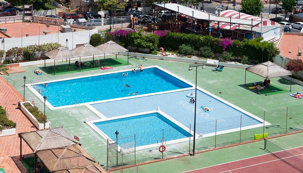 Vakantie in Benidorm - Zwembad Gemelos 2